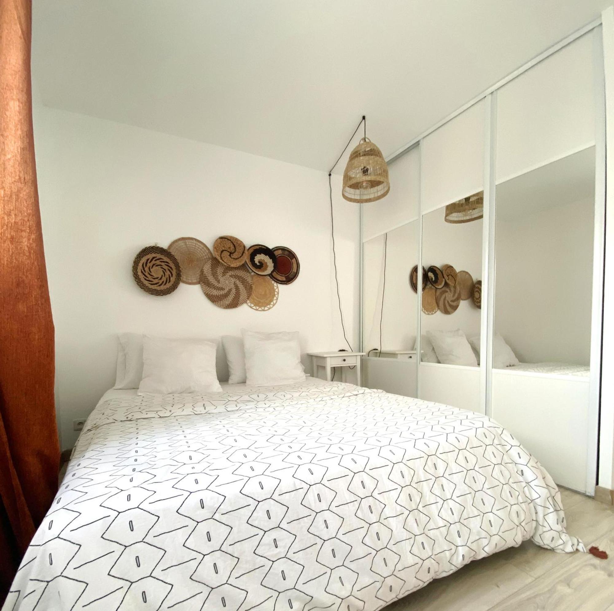 Appartement Cosy Et Calme Dugny Esterno foto